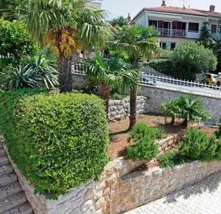 In With Terrace, Air Conditioning, Wi-fi Apartment Crikvenica